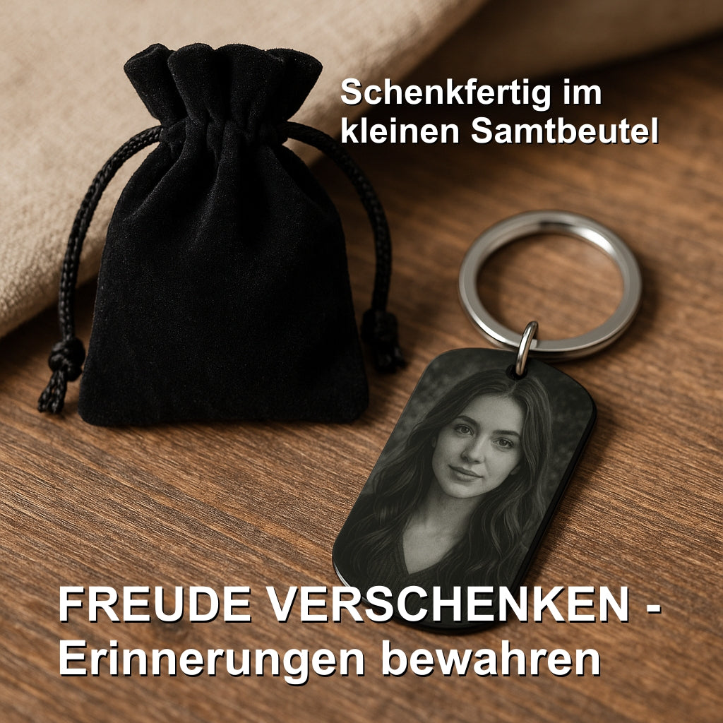 Personalisierbarer Dog Tag Schlüsselanhänger mit Fotogravur – Schwarzer Edelstahl mit Wunschtext und Bild