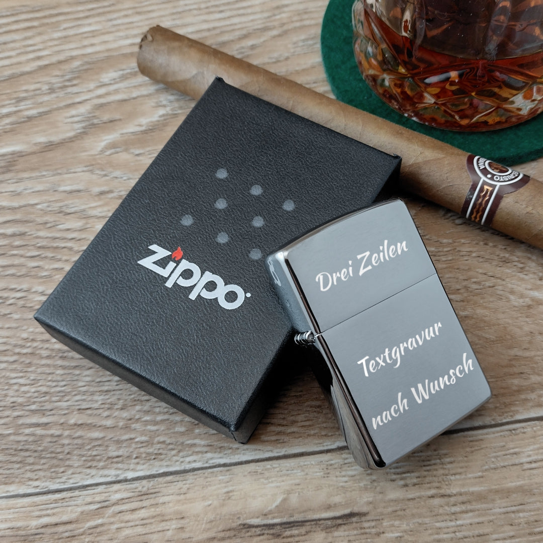 Zippo® Feuerzeug Chrome Brushed mit 3-zeiliger Textgravur